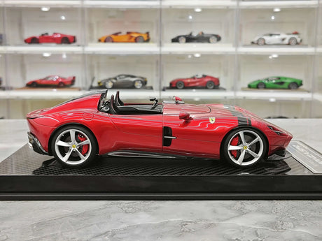 CE Ferrari 2018 Monza SP2 Metal Red 1:18 – samlarobjekt resinmodellresin resin