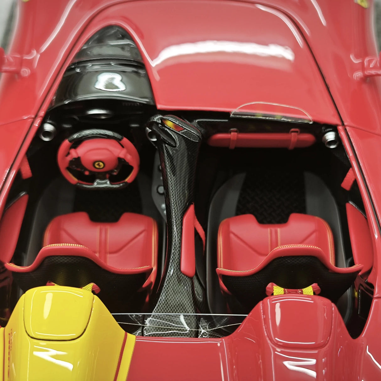CE Ferrari 2018 Monza SP2 Speed Red 1:18 – Samlarobjekt resinmodellresin resin