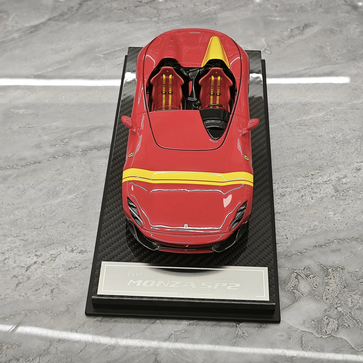 CE Ferrari 2018 Monza SP2 Speed Red 1:18 – Samlarobjekt resinmodellresin resin