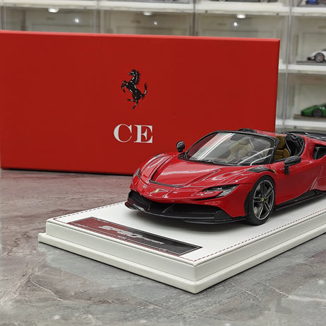 CE Ferrari 2020 SF90 Spider Rosso Corsa 1:18 – Modello in resina collezionabile