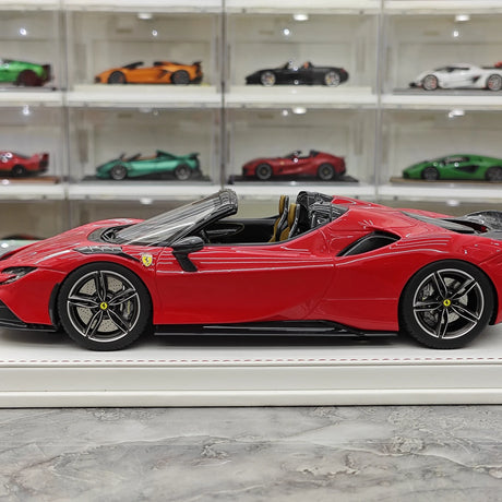 CE Ferrari 2020 SF90 Spider Rosso Corsa 1:18 – Modello in resina collezionabile
