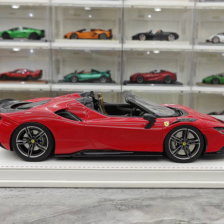 CE Ferrari 2020 SF90 Spider Rosso Corsa 1:18 – Modello in resina collezionabile