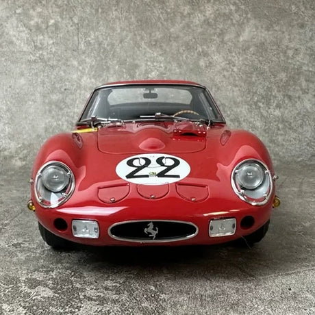 Ferrari 1962 250 GTO #22 Red 1:18 24h Le Mans diecast collectible model by CMC - view 1