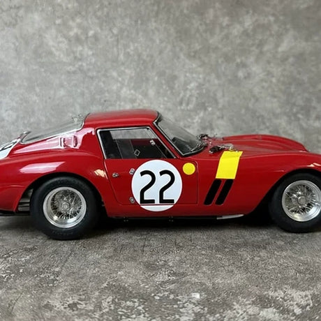 Ferrari 1962 250 GTO #22 Red 1:18 24h Le Mans diecast collectible model by CMC - view 5