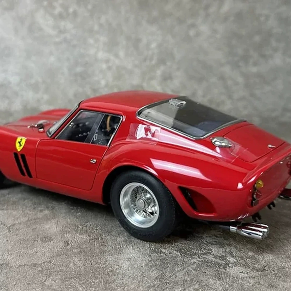 CMC Ferrari 1962 250 GTO Red 1:18 – Sammelobjekt aus Druckguss