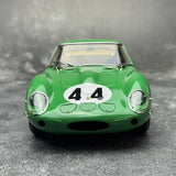 Ferrari 1962 250 GTO #44 Grün 1:18 Silverstone 1963 Druckguss-Sammlermodell von CMC - Ansicht 1