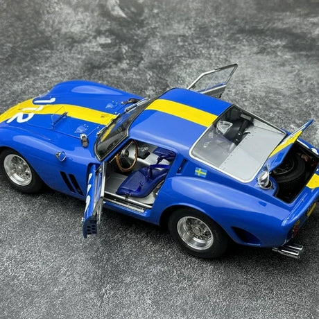 Ferrari 1962 250 GTO #112 Blue and Yellow 1:18 Targa Florio 1964 diecast collectible model by CMC - view 5