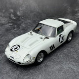 Ferrari 1962 250 GTO #10 Bianco Speciale 1:18 Tourist Trophy Druckguss-Sammlermodell von CMC - Ansicht 3