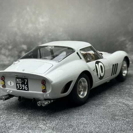 Ferrari 1962 250 GTO #10 Bianco Speciale 1:18 Tourist Trophy diecast collectible model by CMC - view 6