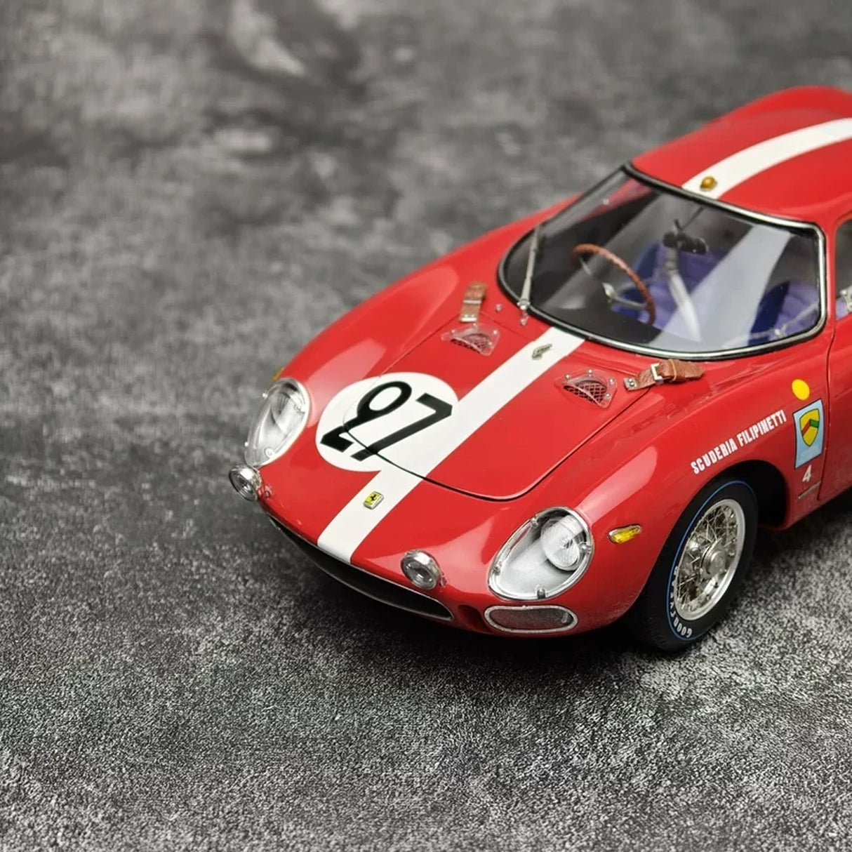 Ferrari 1965 250 LM #27 Red 1:18 6th 24h Le Mans diecast collectible model by CMC - view 3