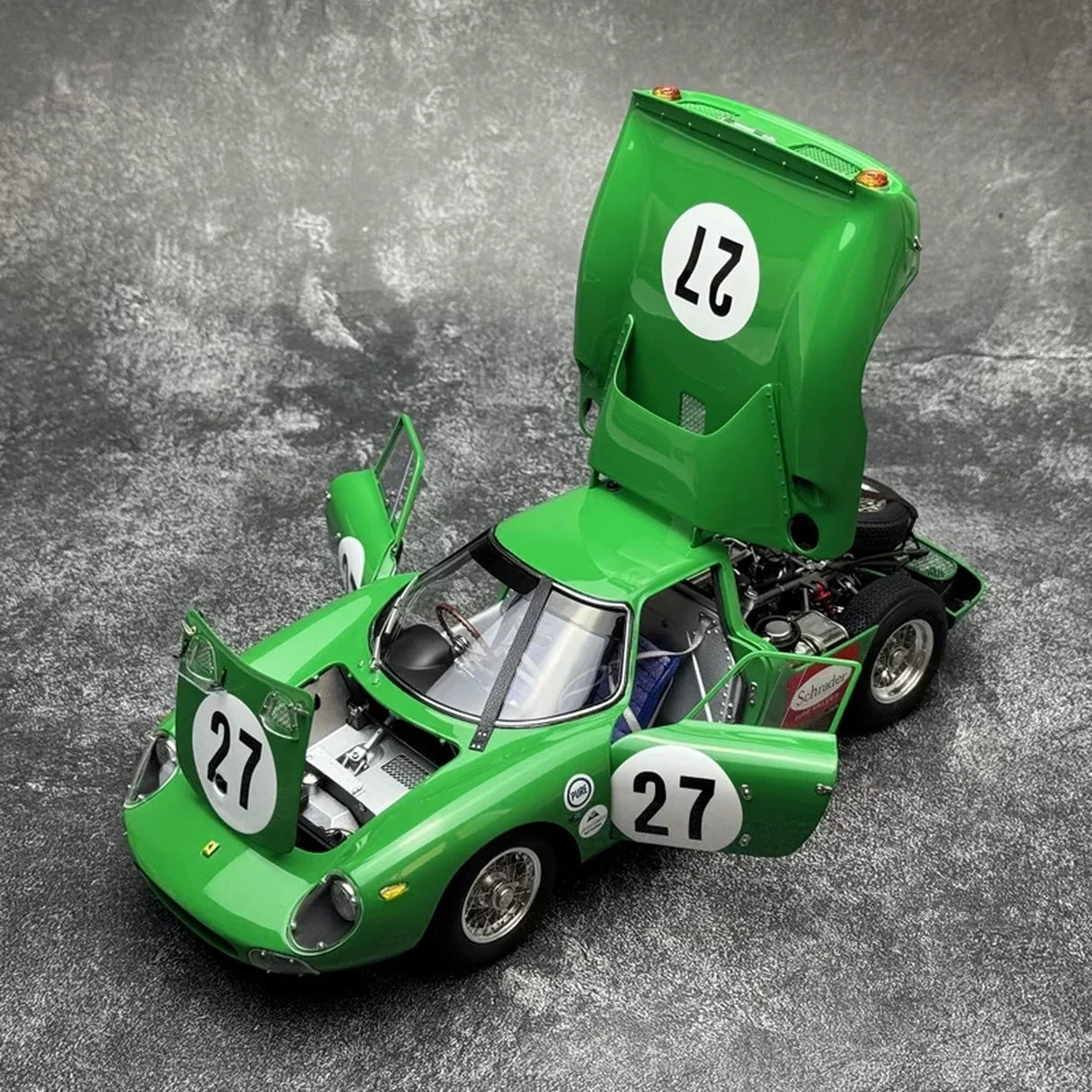 Ferrari 1966 250 LM #27 Grün 1:18 24h Daytona Druckguss-Sammlermodell von CMC - Ansicht 4