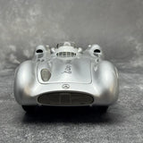 [CMC] 1:18 Mercedes-Benz 1954 W196R Streamliner Hans Herrmann Signed Edition Silver Model Car Die-Cast