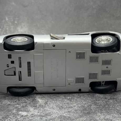 [CMC] 1:18 Mercedes-Benz 1954 W196R Streamliner Hans Herrmann Signed Edition Silver Model Car Die-Cast