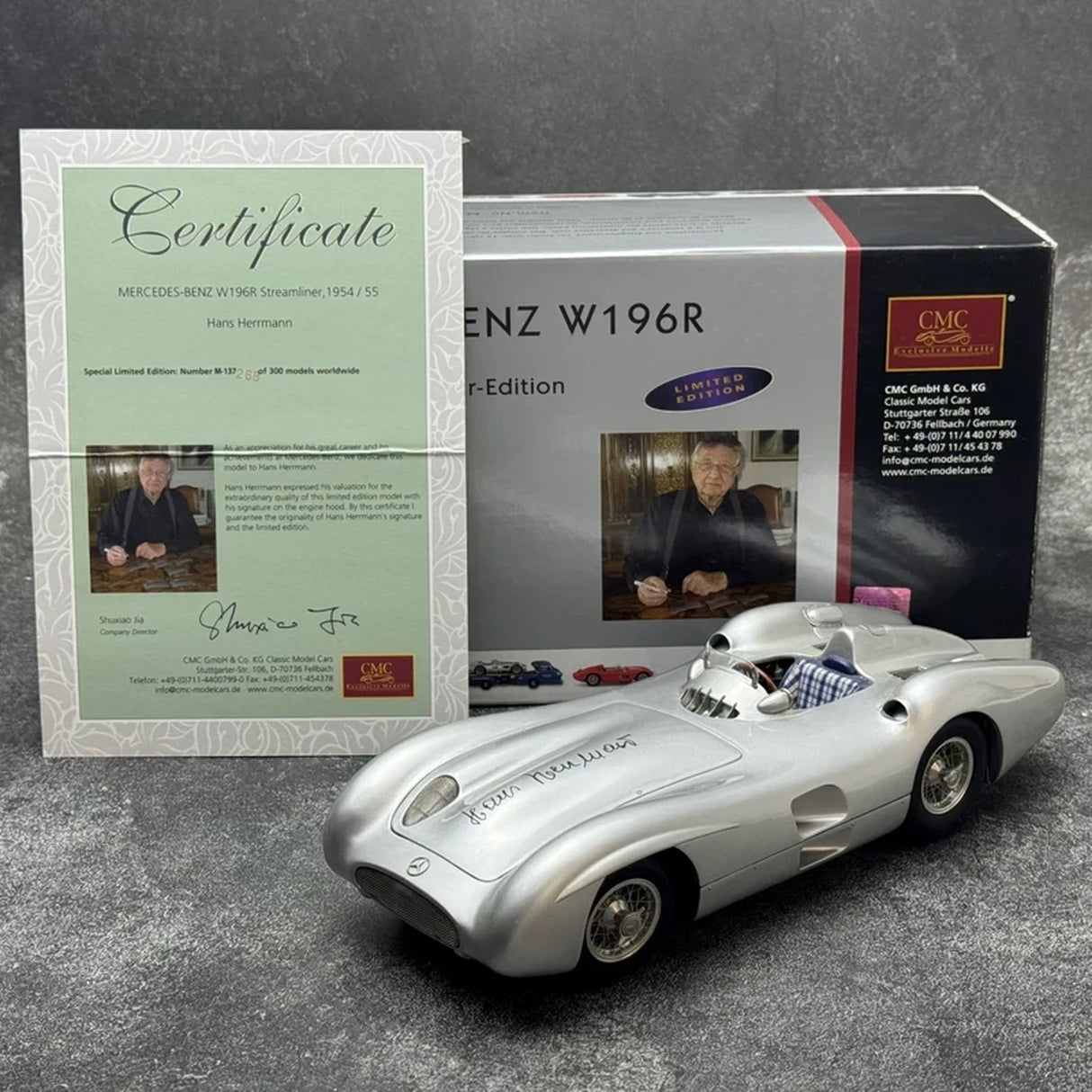 [CMC] 1:18 Mercedes-Benz 1954 W196R Streamliner Hans Herrmann Signed Edition Silver Model Car Die-Cast