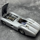 [CMC] 1:18 Mercedes-Benz 1954 W196R Streamliner Hans Herrmann Signed Edition Silver Model Car Die-Cast