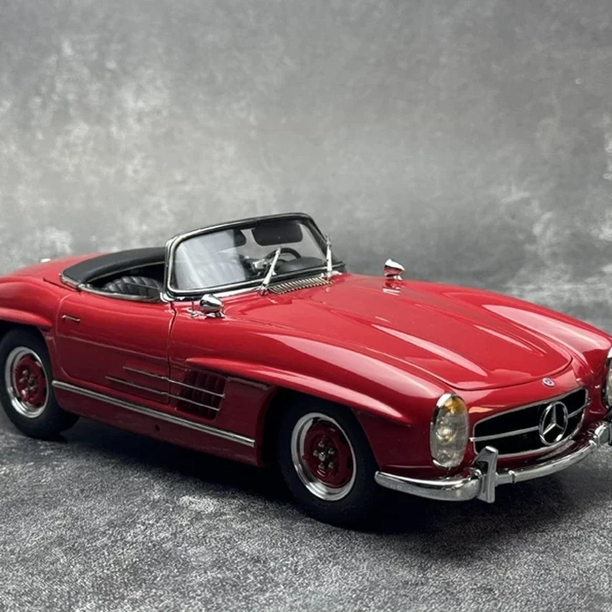 [CMC] 1:18 Mercedes-Benz 1957 300 SL W198 Roadster Rotes Modellauto-Druckguss