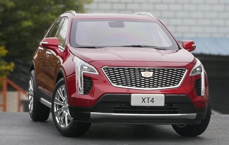 1:18 Cadillac 2022 XT4 Die Cast Model Car