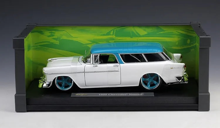 1:18 Chevrolet 1955 Nomad Die Cast Model Car