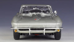 1:18 Chevrolet 1965 Corvette Die Cast Model Car