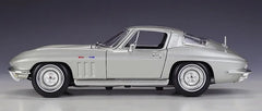 1:18 Chevrolet 1965 Corvette Die Cast Model Car