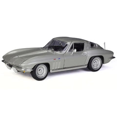 1:18 Chevrolet 1965 Corvette Die Cast Model Car