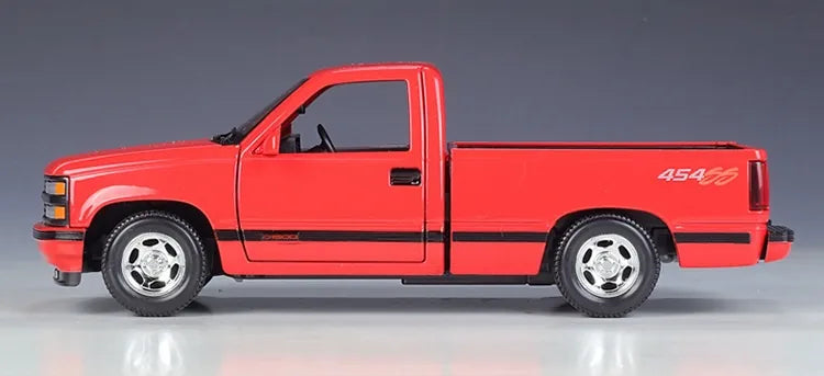 1:24 Assembly Line Chevrolet 1993 454 SS Pick-Up Die Cast Model Car