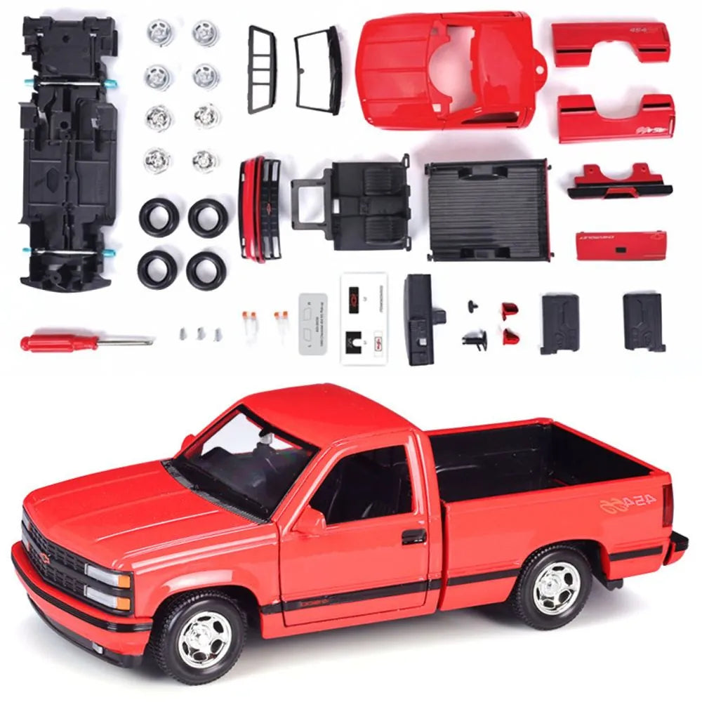 1:24 Assembly Line Chevrolet 1993 454 SS Pick-Up Die Cast Model Car