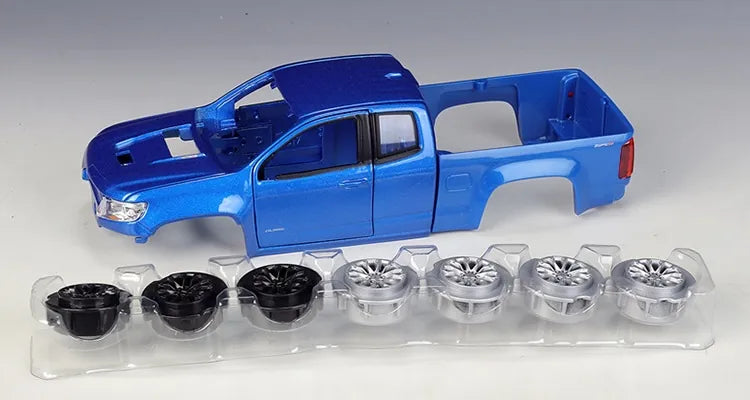 1:24 Assembly Line Chevrolet 2017 Colorado ZR2 Die Cast Model Car