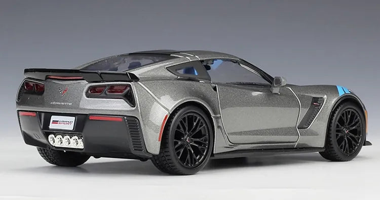 1:24 Chevrolet 2017 Grand Sport Die Cast Model Car