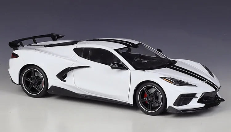 1:18 Chevrolet 2020 Corvette Stingray Coupe Die Cast Model Car