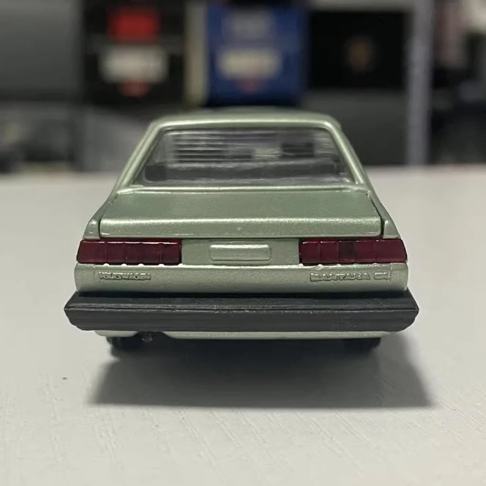 [Conrad] 1:43 Volkswagen 1984 Santana GL vihreä pienoismalli Die-Cast