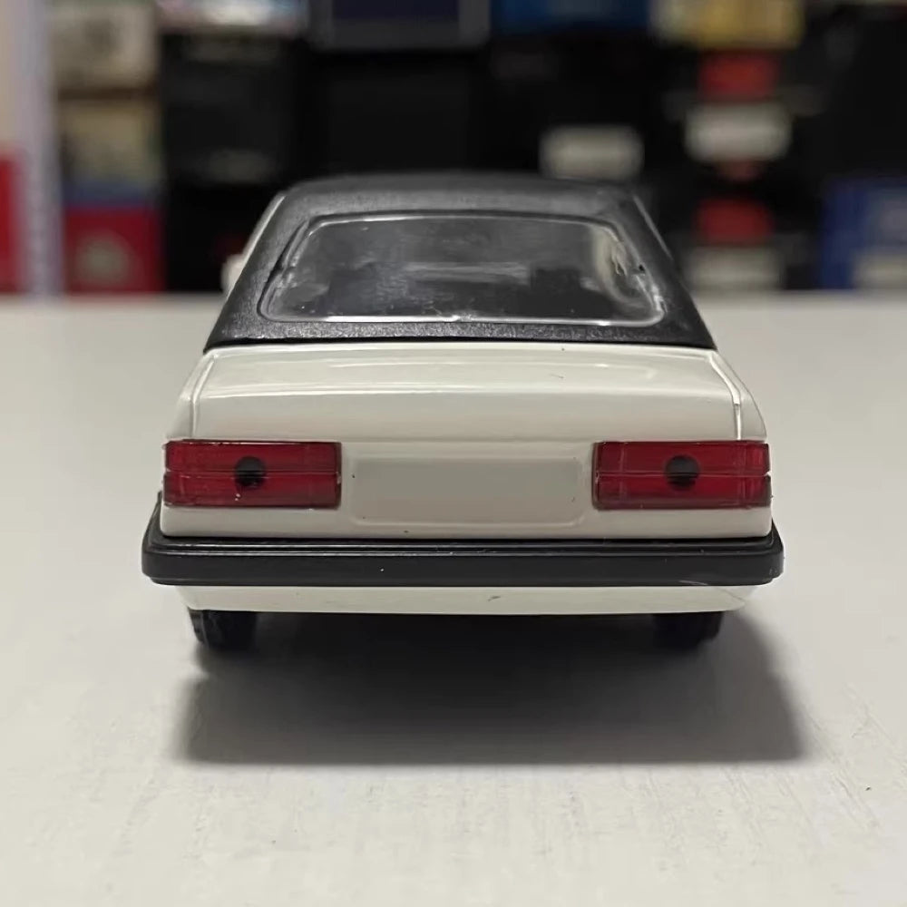 [Cursor] 1:40 BMW 1989 E30 Topcabriolet ホワイト モデルカー Die-Cast
