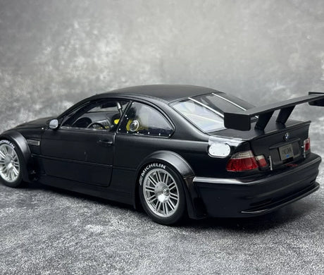 DCM BMW 2001 M3 GTR E46 Black 1:18 – Modello da collezione in pressofuso