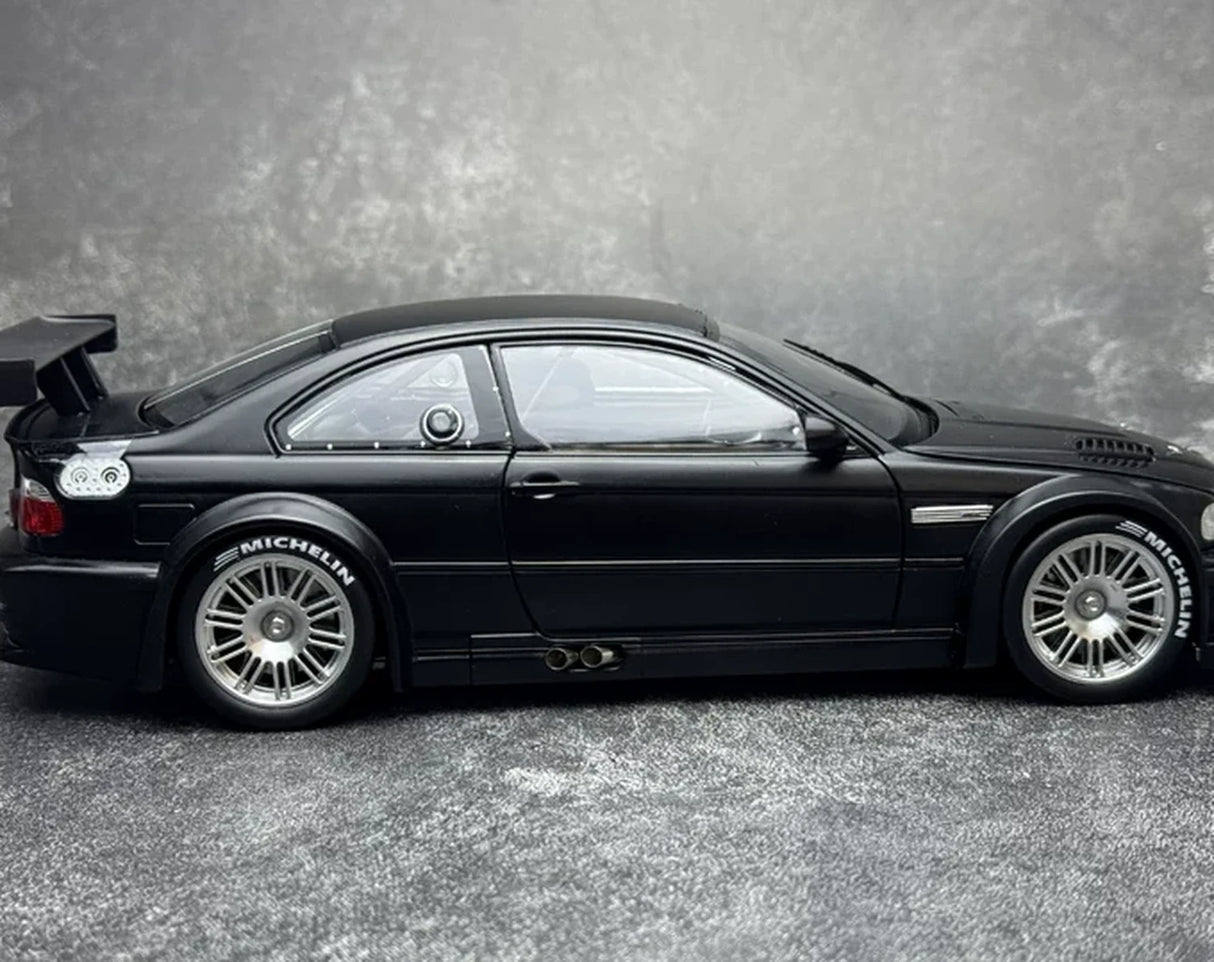 DCM BMW 2001 M3 GTR E46 Black 1:18 – Modello da collezione in pressofuso