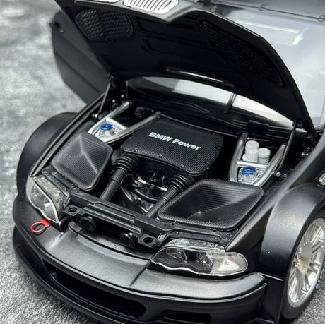 DCM BMW 2001 M3 GTR E46 Black 1:18 – Modello da collezione in pressofuso