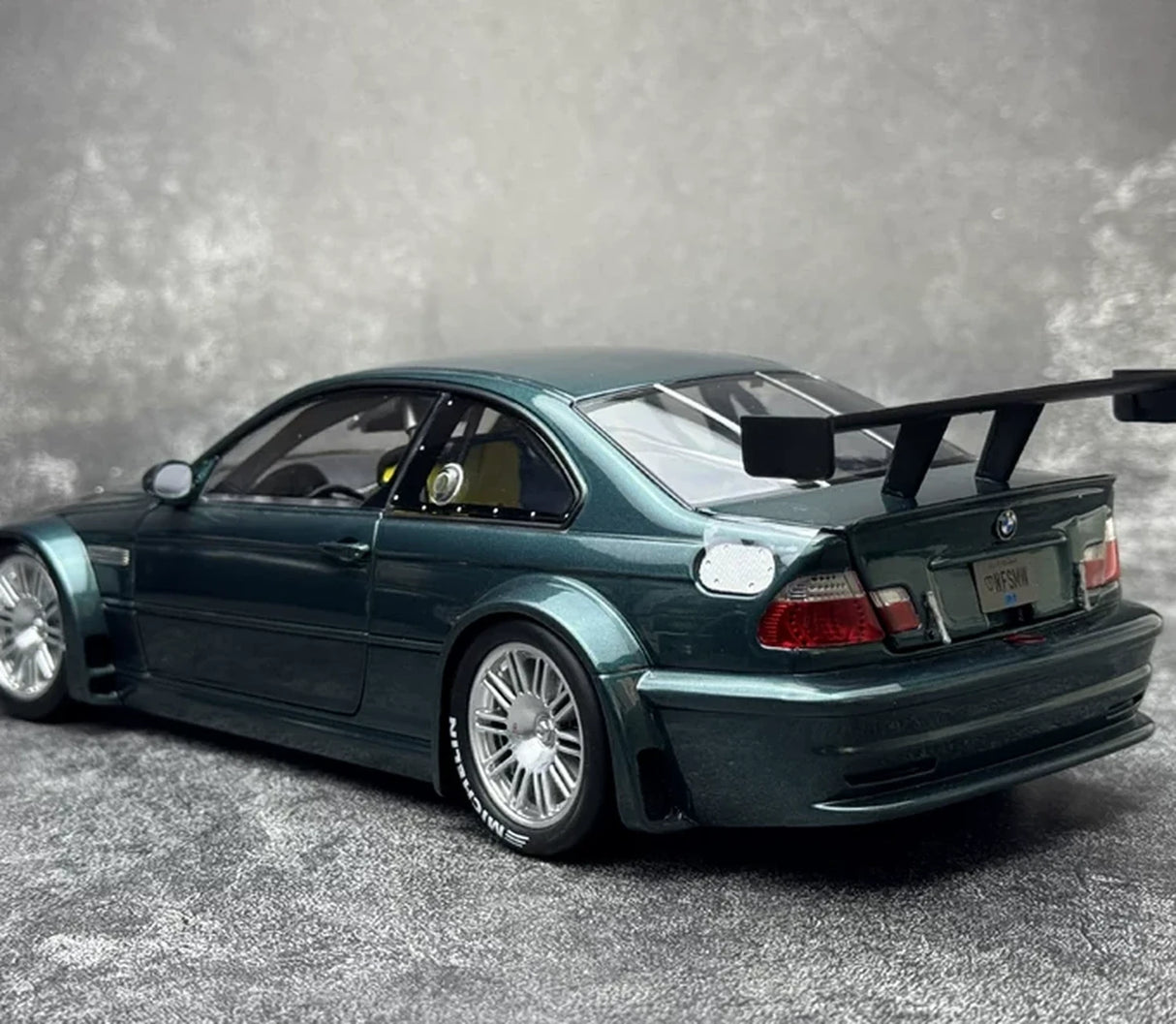 DCM BMW 2001 M3 GTR E46 Blue 1:18 – Modello da collezione in metallo pressofuso