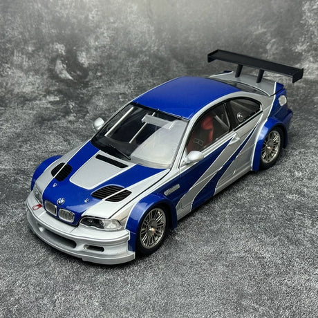 DCM BMW 2001 M3 GTR E46 1:18 blu e bianco – Modello da collezione pressofuso