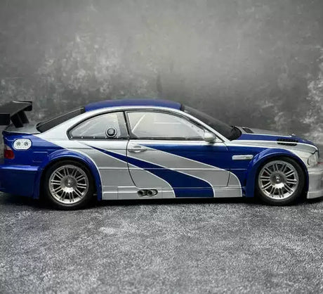 DCM BMW 2001 M3 GTR E46 1:18 blu e bianco – Modello da collezione pressofuso
