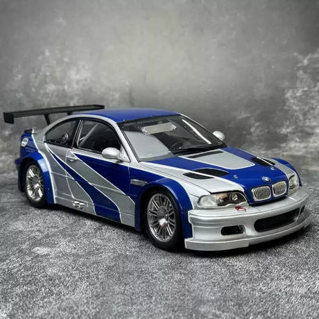 DCM BMW 2001 M3 GTR E46 1:18 blu e bianco – Modello da collezione pressofuso