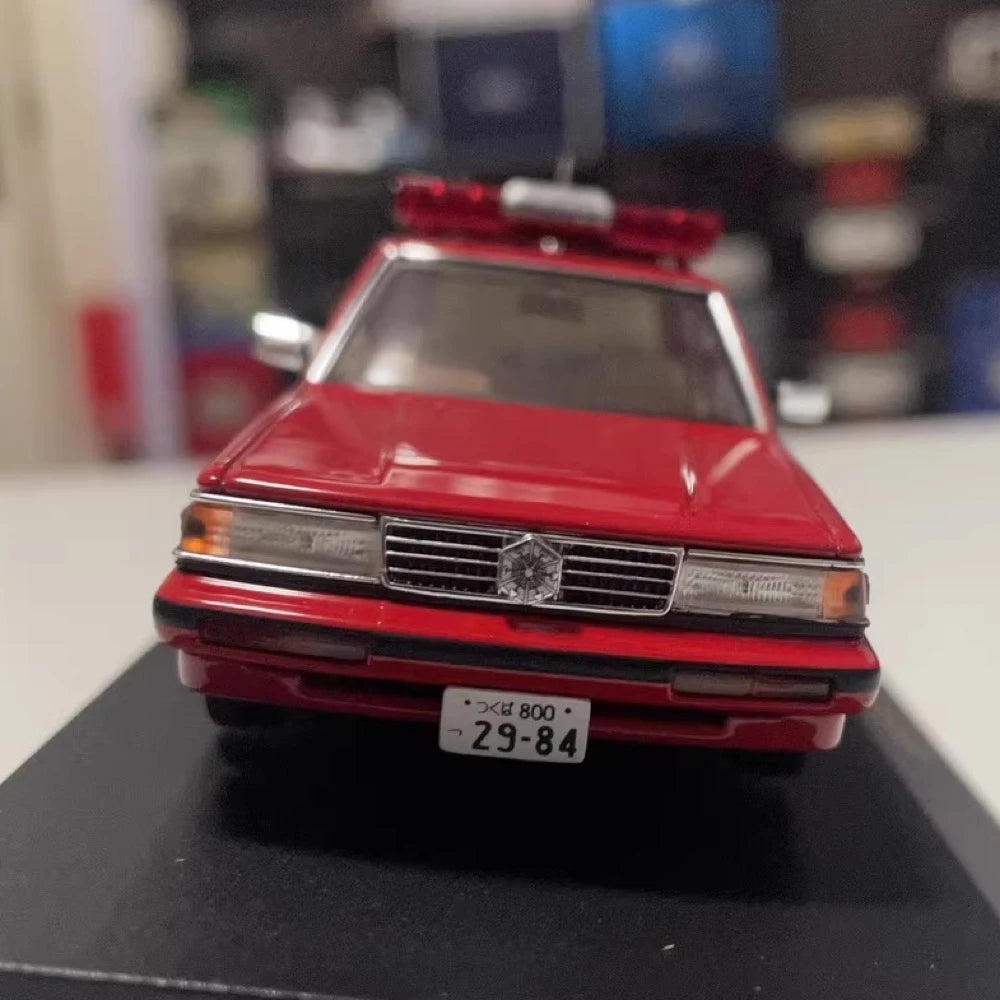 [DISM] 1:43 Toyota 1988 Mark II GX70G Fire Command Wagon Model Car Die-Cast