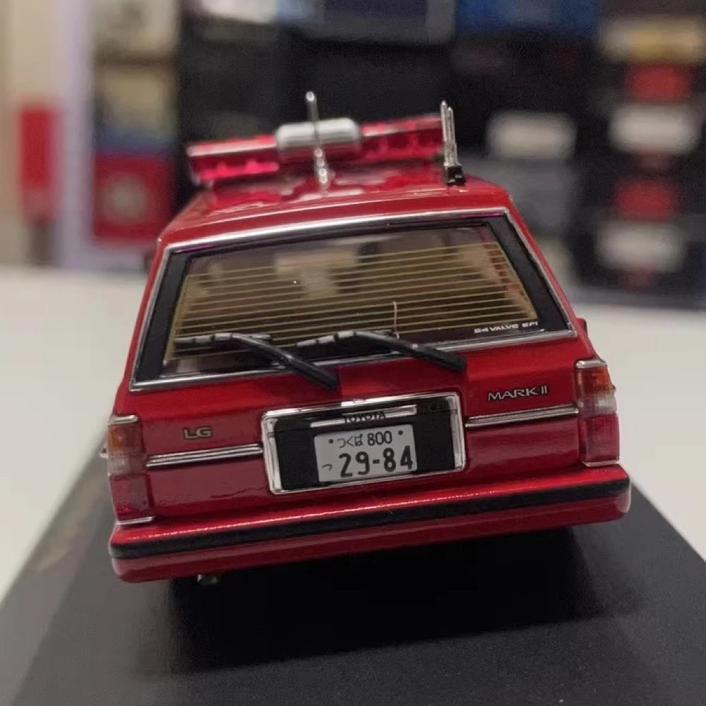 [DISM] 1:43 Toyota 1988 Mark II GX70G Fire Command Wagon Model Car Die-Cast