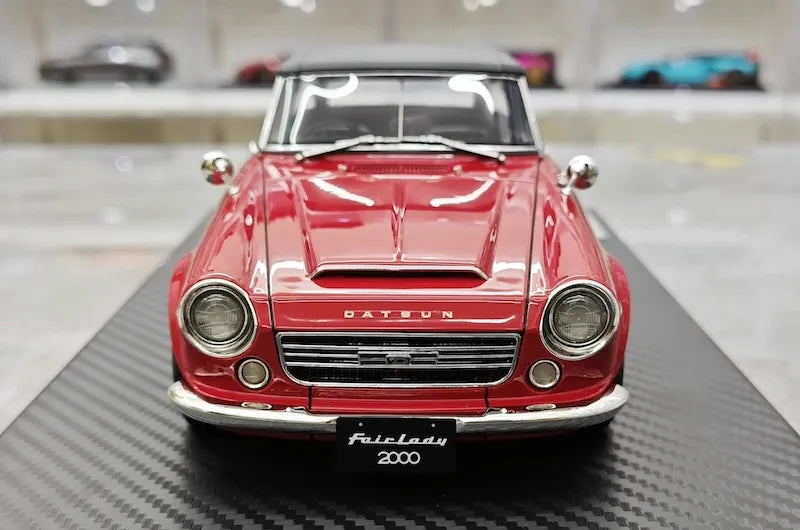 1:18 Datsun 1967 Fairlady 2000 SR311 Red Die Cast Model Car
