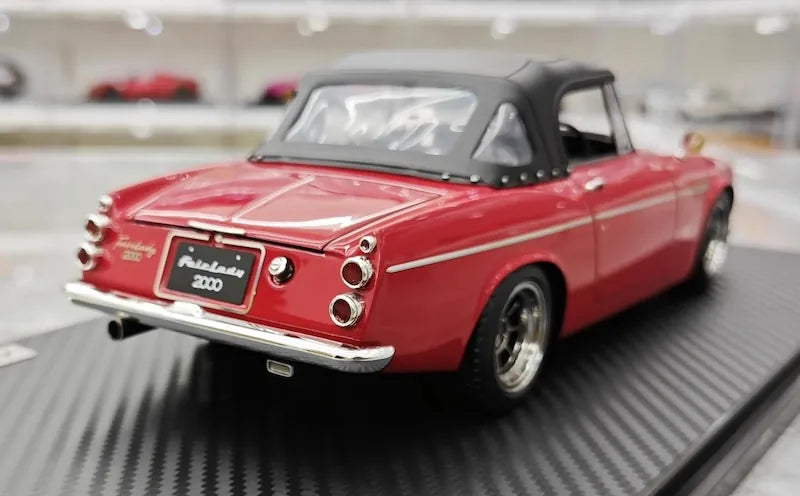 1:18 Datsun 1967 Fairlady 2000 SR311 Red Die Cast Model Car