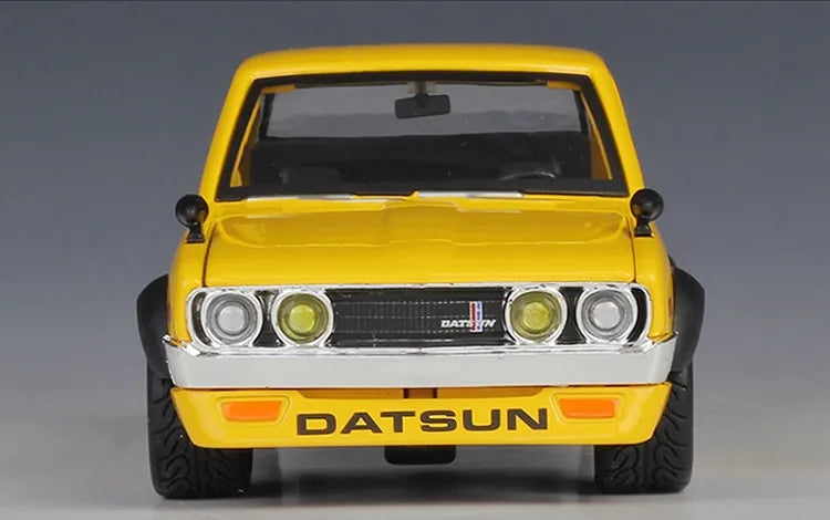 1:24 Datsun 1972 620 Pick-up Tokyo Mod Die Cast Model Car