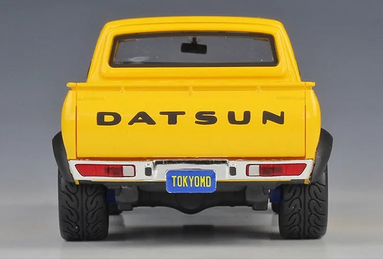 1:24 Datsun 1972 620 Pick-up Tokyo Mod Die Cast Model Car