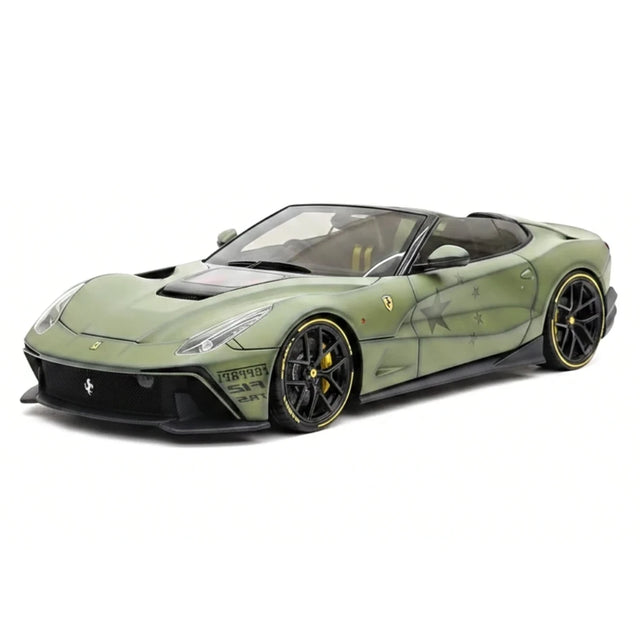 Davis &amp; Giovanni Ferrari 2014 F12 TRS Metallic Dark Green 1:18 – Resina da collezione per modelli in resina