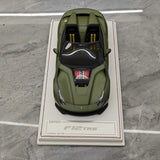 Davis &amp; Giovanni Ferrari 2014 F12 TRS Metallic Dark Green 1:18 – Resina da collezione per modelli in resina
