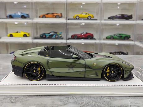Davis &amp; Giovanni Ferrari 2014 F12 TRS Metallic Dark Green 1:18 – Resina da collezione per modelli in resina