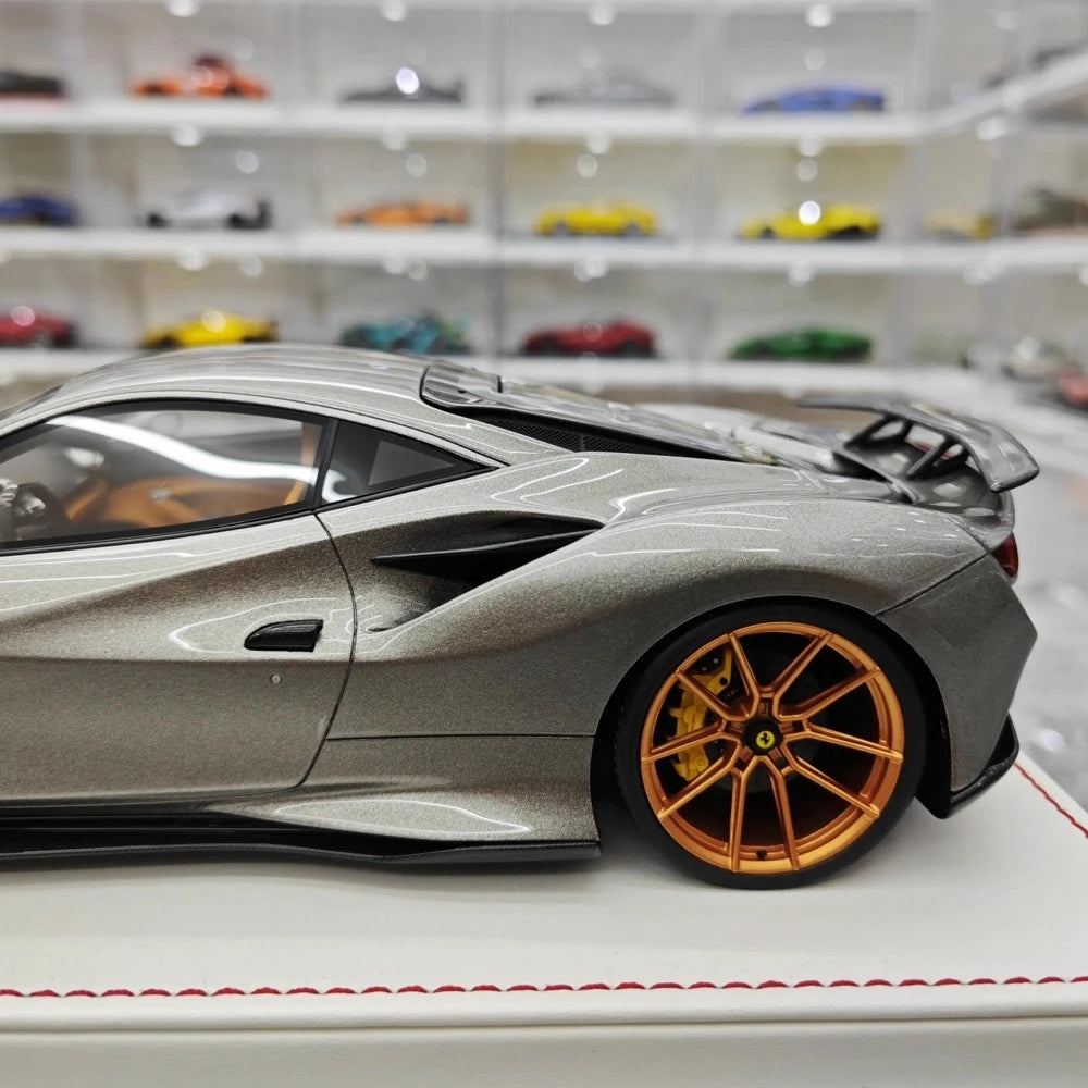 [Davis & Giovanni] 1:18 Ferrari 2019 F8 Tributo Novitec Gray Model Car Resin