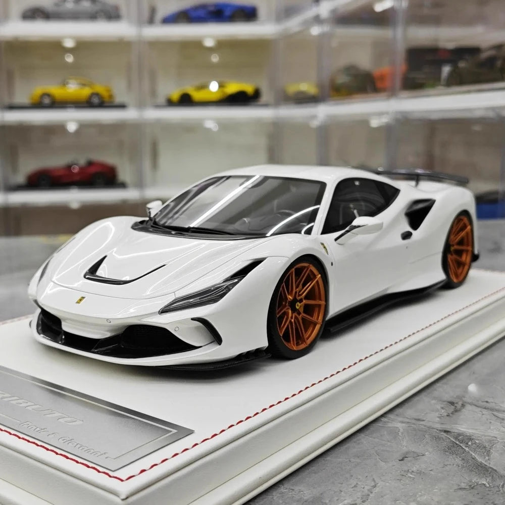 [Davis & Giovanni] 1:18 Ferrari 2019 F8 Tributo Novitec bianco modellino di auto resina